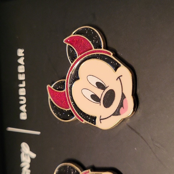 Mickey Mouse with devil horn BNIB - Picture 2 of 2